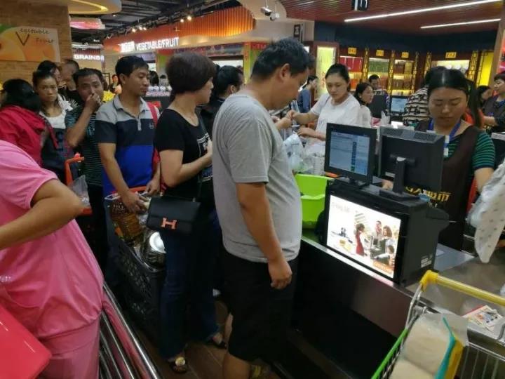 百大超市：科脈御商助力百大超市盛大開業(yè) 客流高峰依舊穩(wěn)定高效