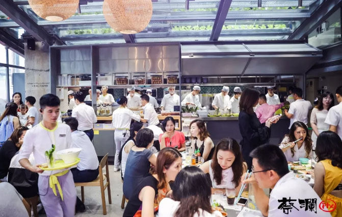 智慧餐廳，蔡瀾Pho強(qiáng)勢(shì)登陸深圳海岸城！