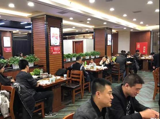 1個月卡券核銷8000多張，營業(yè)額暴增讓商家猝不及防！