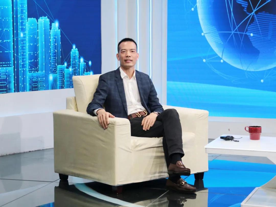從深圳白石洲通往央視演播廳之路
