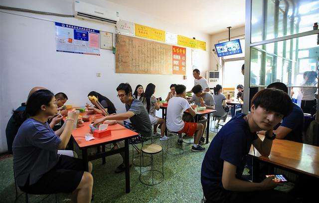 餐飲店定位——餐飲店如何細(xì)分人群？